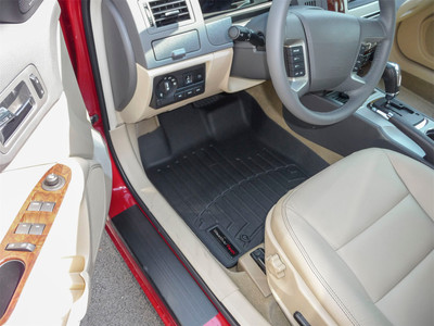 WeatherTech FloorLinerTM DigitalFit; Black; Front 442431