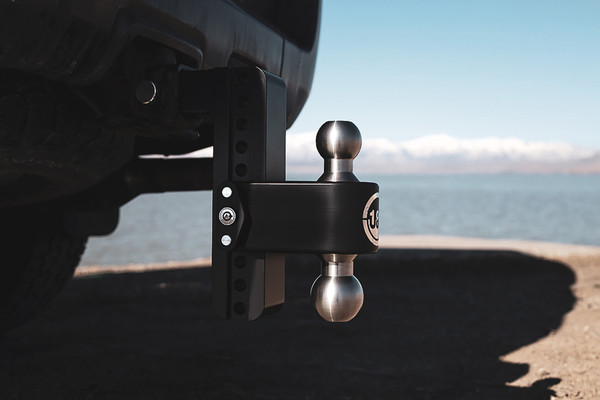 Weigh Safe Black 180 Hitch w/ SS Combo Ball 8" Drop 2" Shank w/Hitch Pin Lock LTB8-2-KA-CER-BLA