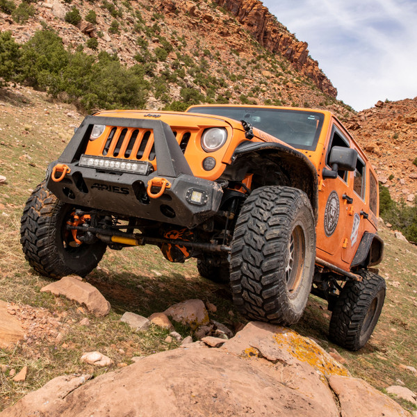 ARIES TrailChaser Jeep Wrangler, Gladiator Aluminum Front Bumper Corners with LEDs Bumper