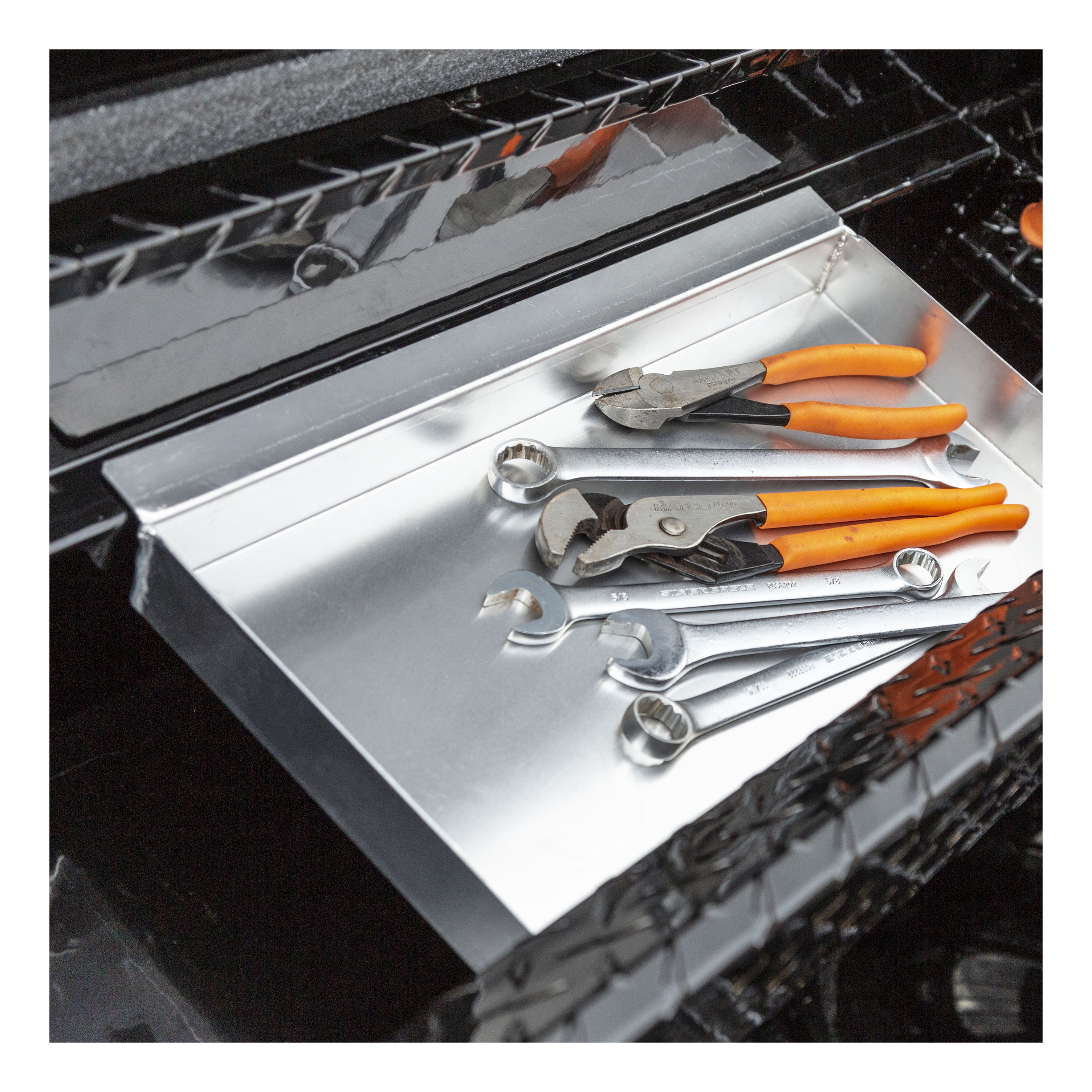 UWS Gloss Black Aluminum 69" Slim-Line Crossover Truck Tool Box TBS-69-SL-BLK thumbnail 8