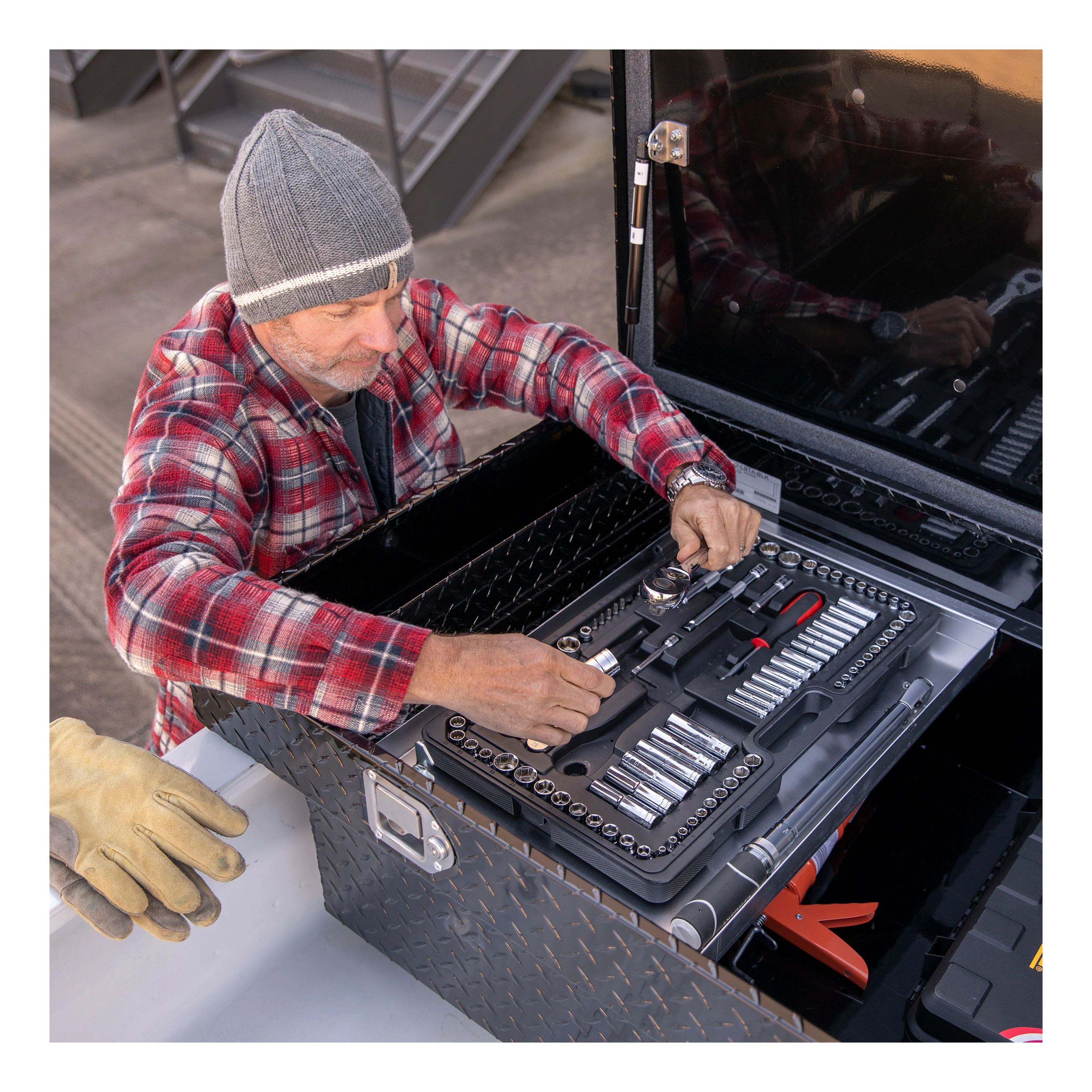 UWS Gloss Black Aluminum 72" Deep Extra-Wide Crossover Truck Tool Box TBSD-72-LBTA-B thumbnail 6