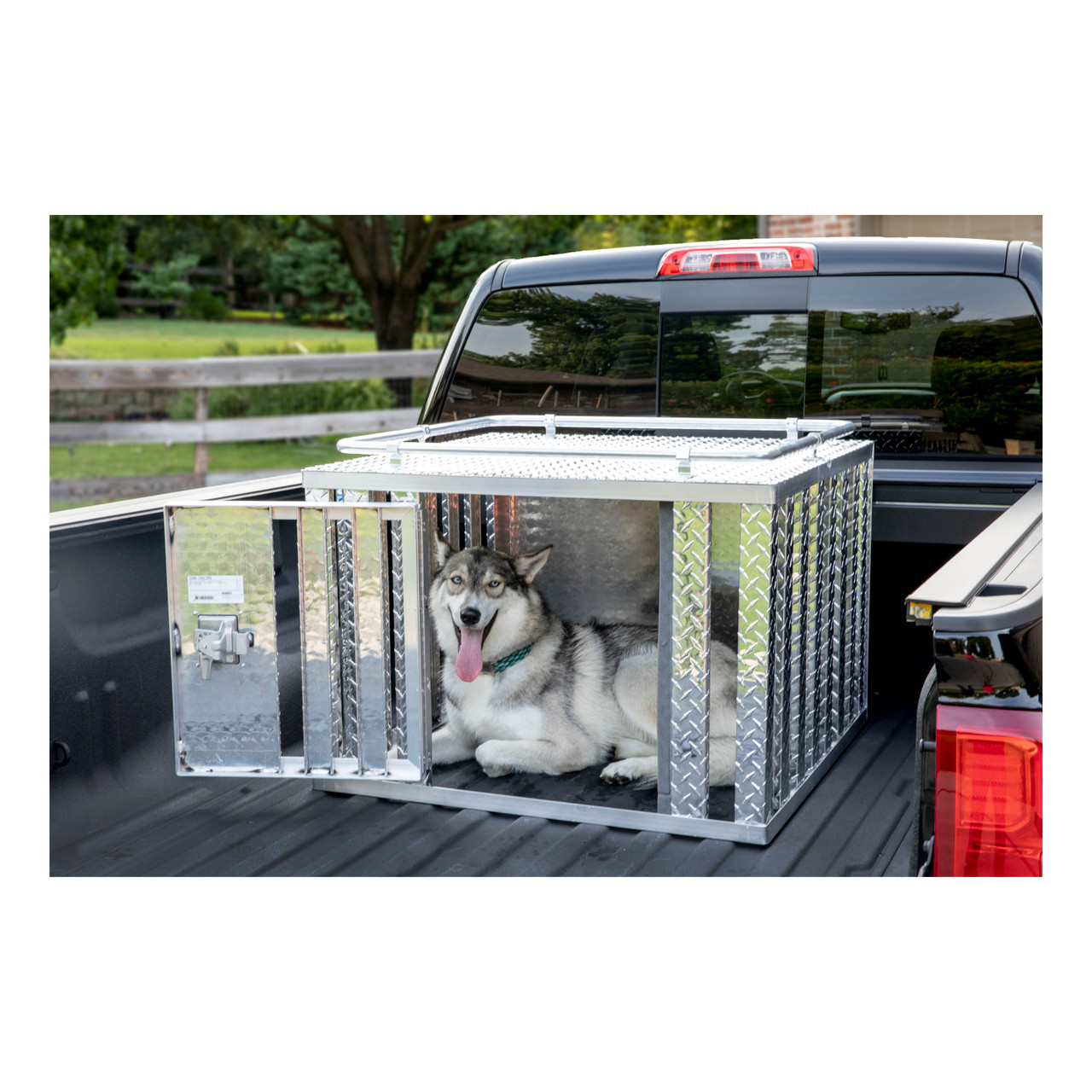 UWS Bright Aluminum 36" x 36" Single-Door Dog Box DB-3636 thumbnail 5