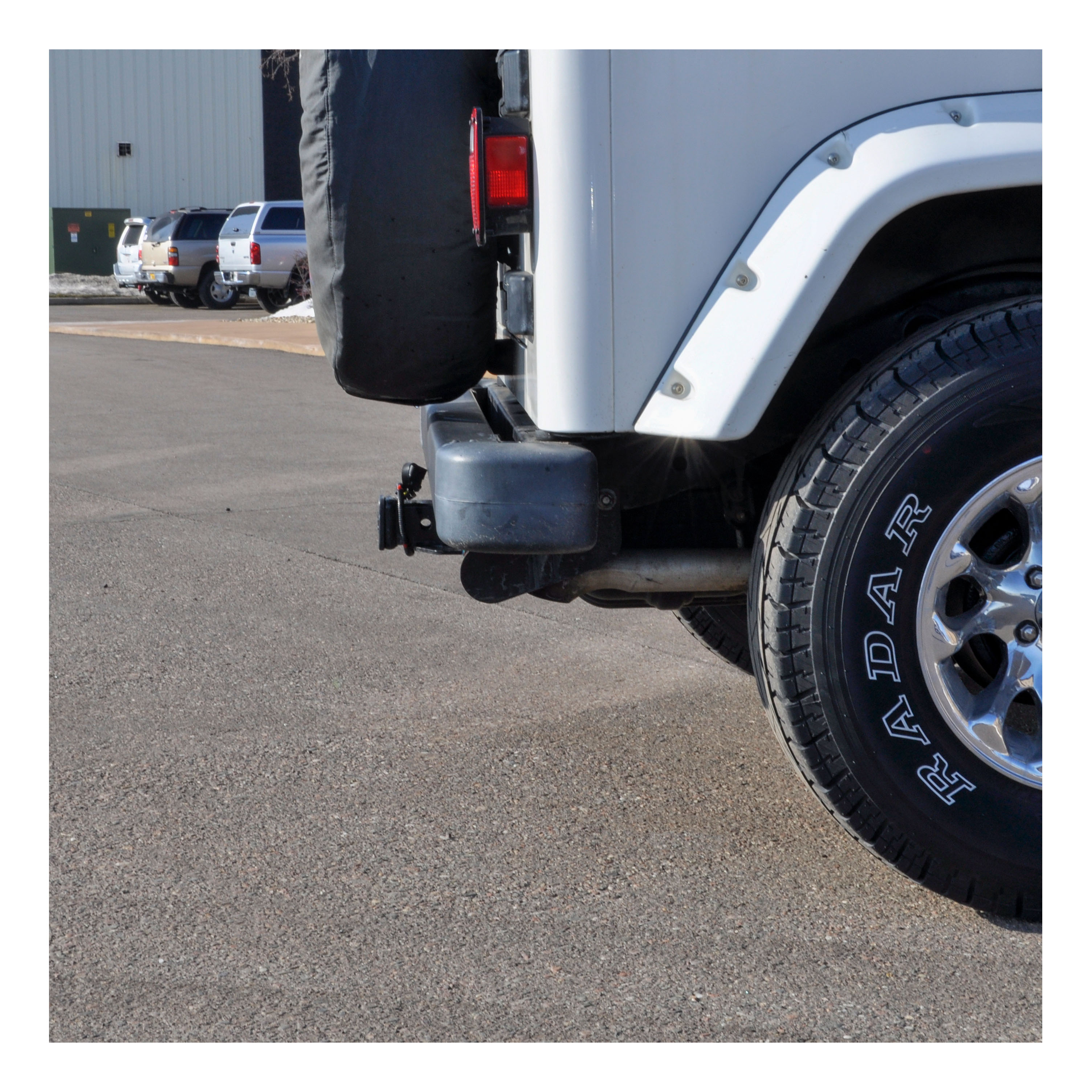 CURT Class 3 Trailer Hitch, 2" Receiver, Select Jeep Wrangler TJ (Round Tube Frame) Trailer Hitch thumbnail 7