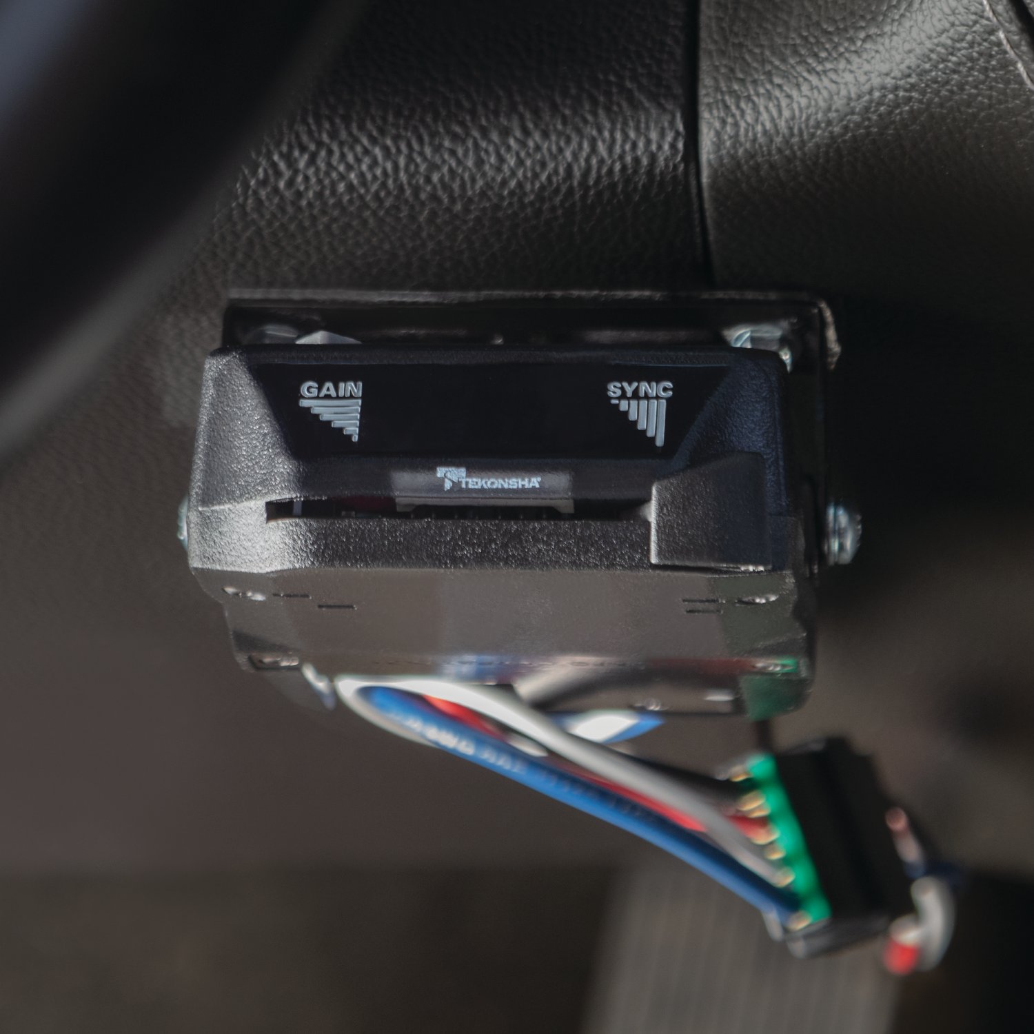 1999-2004 Ford F-350 Super Duty Tekonsha Brakeman IV Time Delay Brake Controller for Trailers with 1 to 4 Axles Black 8507120 thumbnail 8