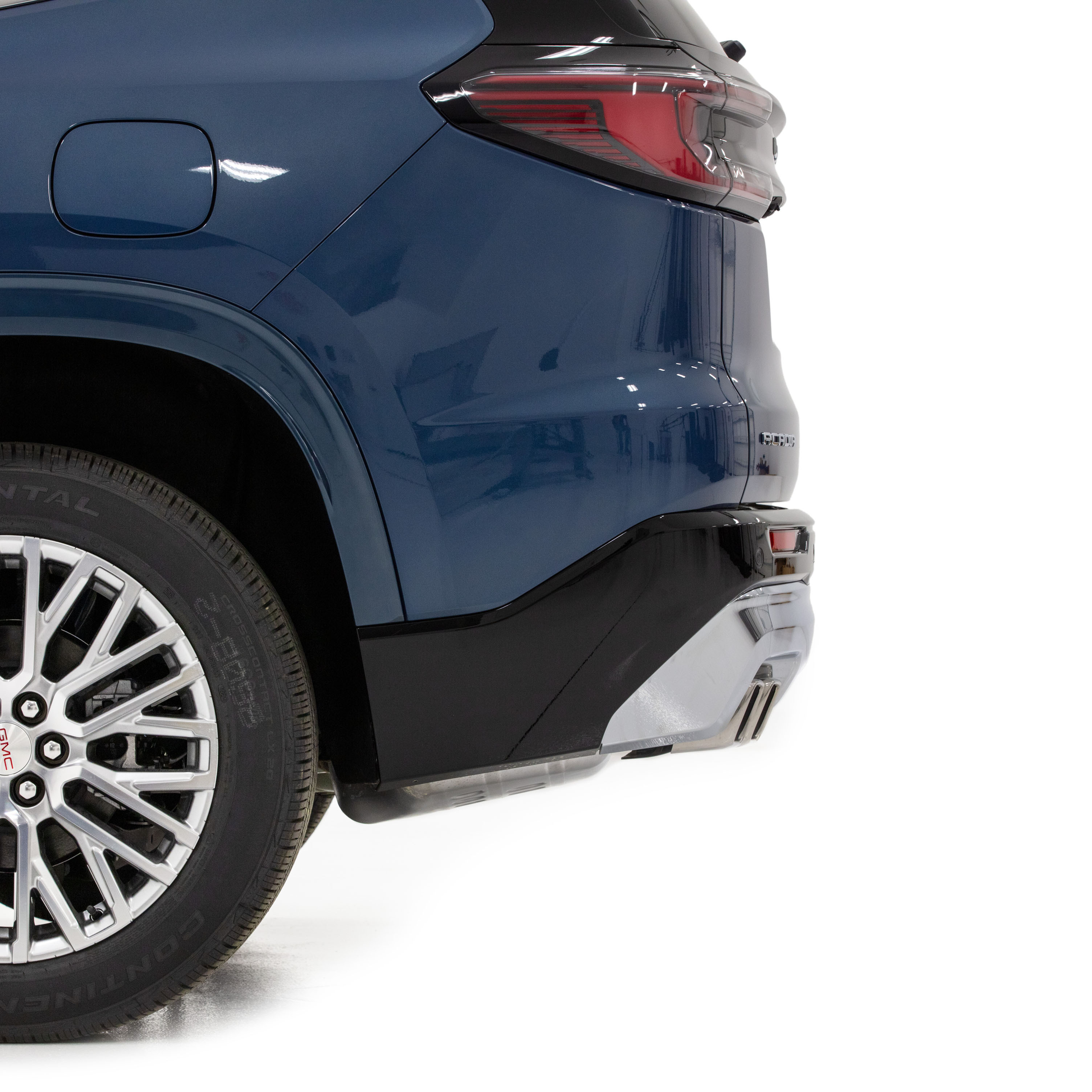 2025 Buick Enclave All CURT Class 3 Trailer Hitch, 2" Receiver + 2" Ball + 1-7/8" Ball Kit thumbnail 3