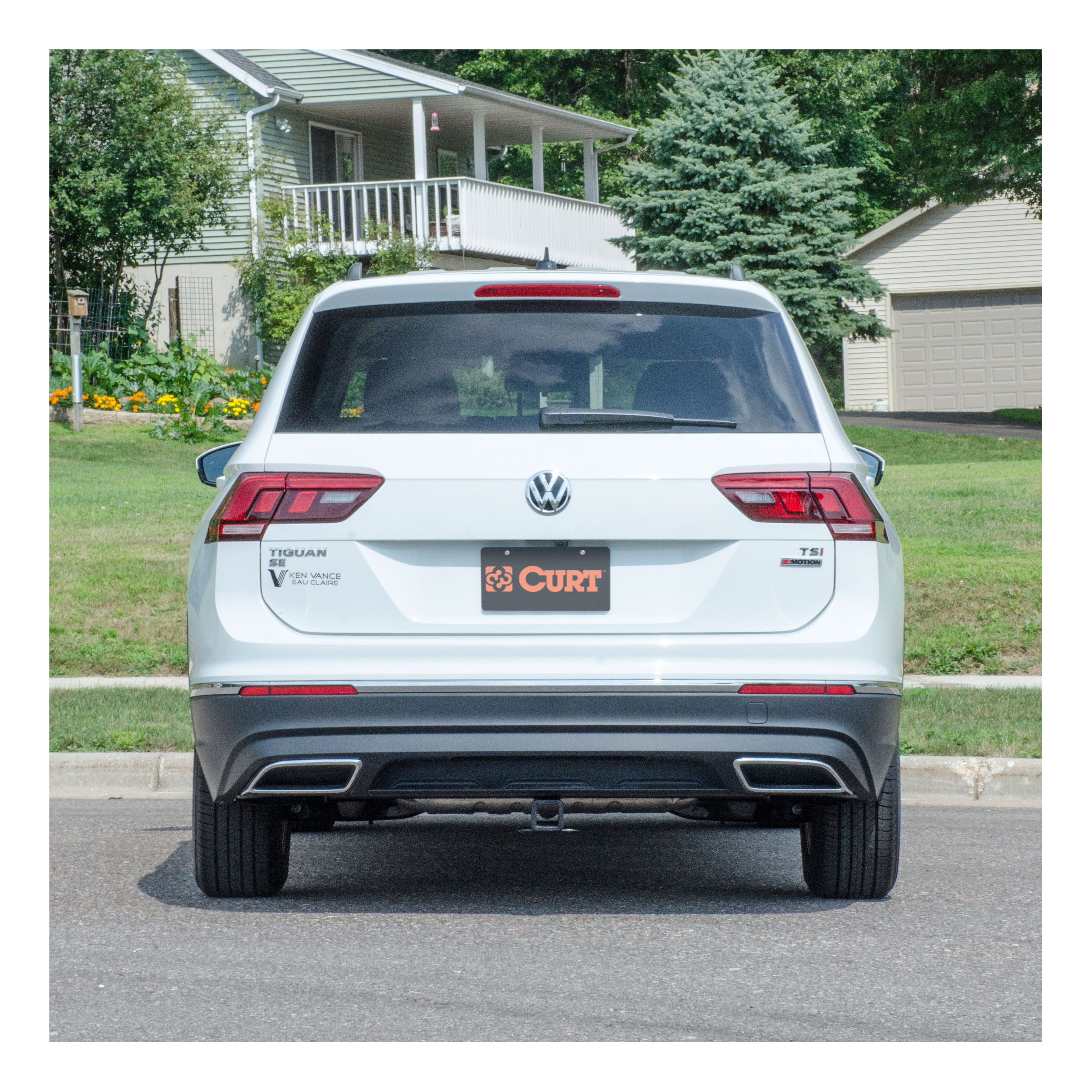 2018 - 2024 Volkswagen Tiguan Curt 2" Class 3 Trailer Tow Hitch + 5-Flat Wiring Kit Tow Boat/Utility Trailer with Surge Brakes 13381 thumbnail 8