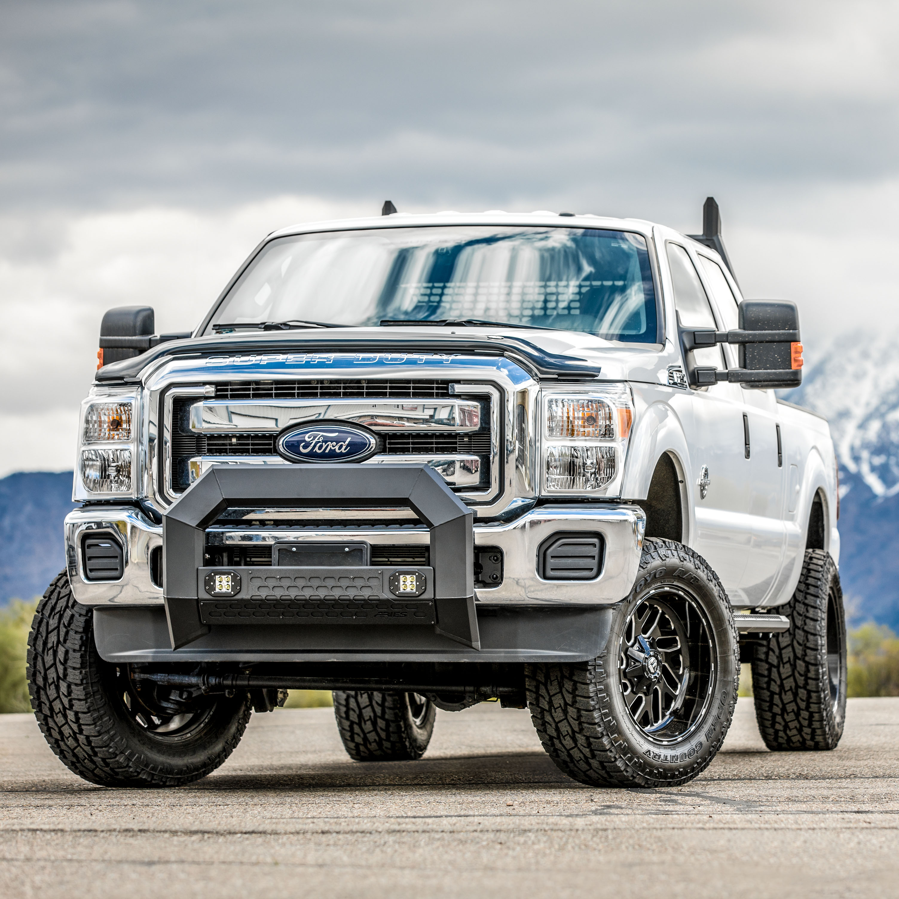 ARIES AdvantEDGE 5-1/2" Black Aluminum Bull Bar with Lights, Select Ford Super Duty Brush Guard thumbnail 10