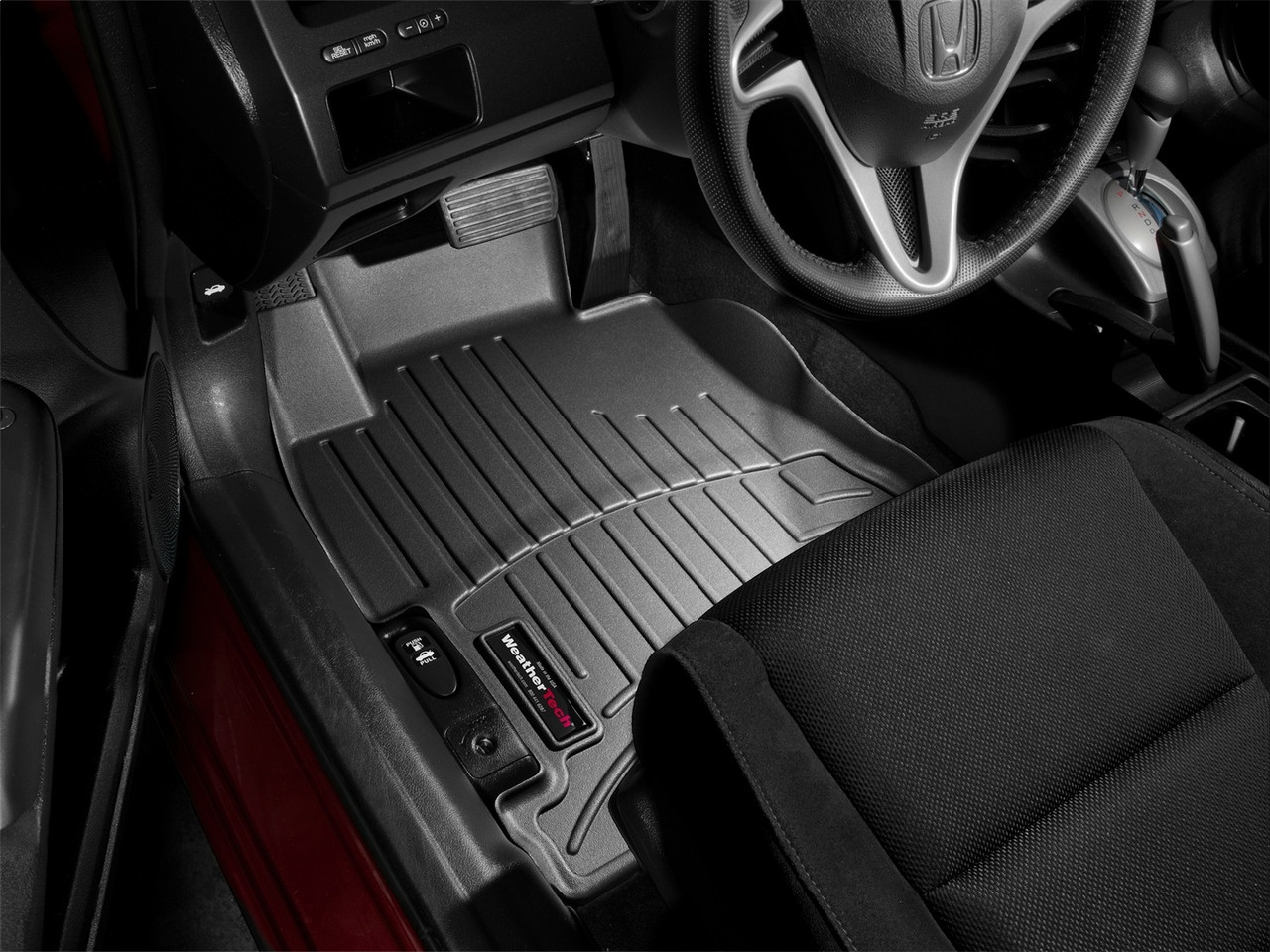 WeatherTech FloorLinerTM DigitalFit; Black; Front 443631 thumbnail 1
