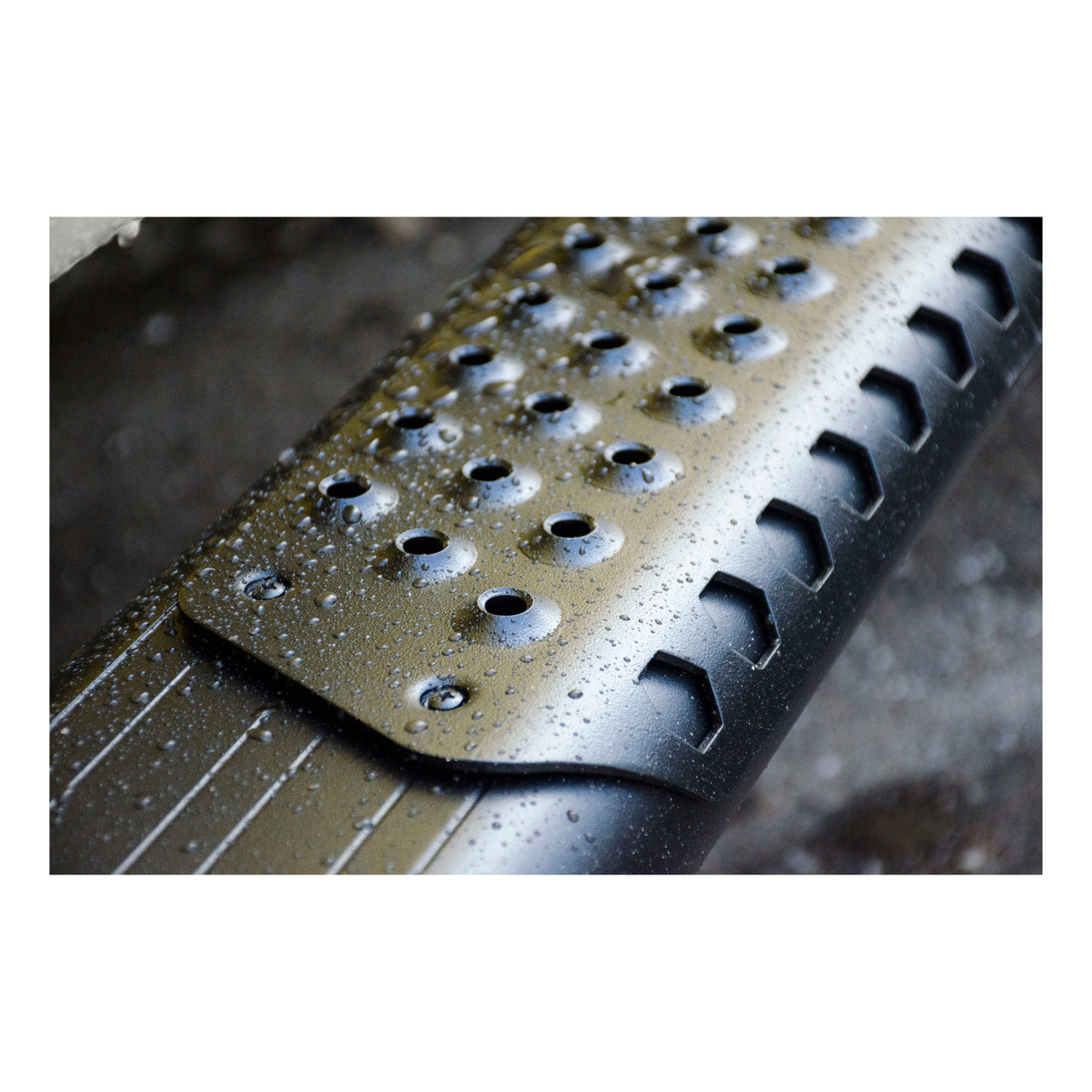 LUVERNE O-Mega II 6" x 102" Black Aluminum W2W Steps, Select Chevy Silverado, GMC Sierra 584102-571447 thumbnail 2